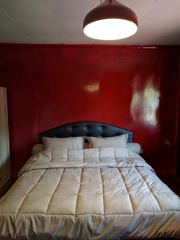 Funky Box Hostel Чианг Кхонг Экстерьер фото