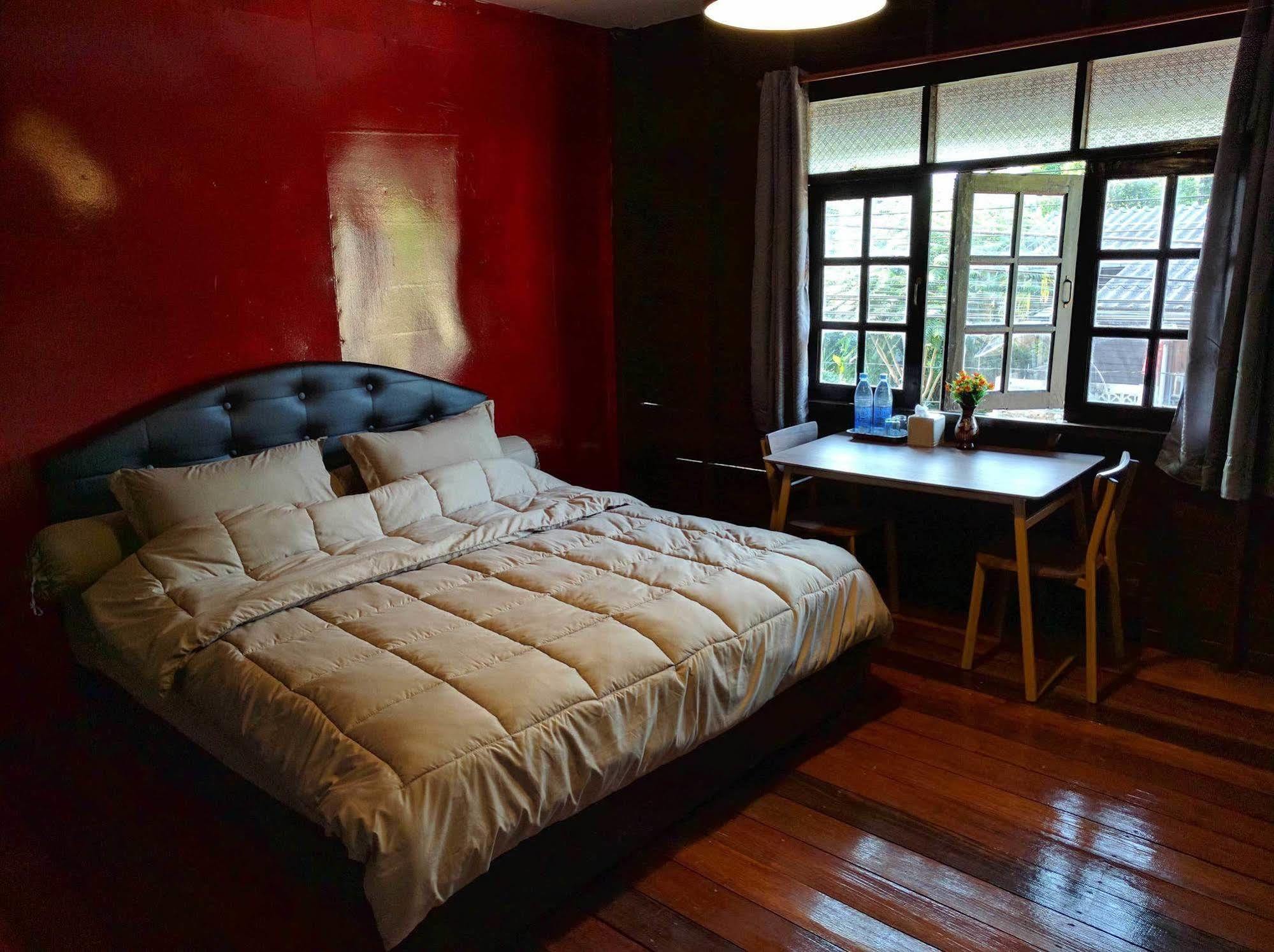 Funky Box Hostel Чианг Кхонг Экстерьер фото